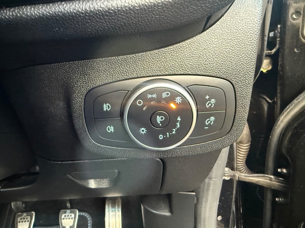 Used Ford Fiesta 2018 for sale - 77159352: Photo 21