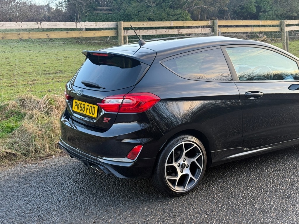Used Ford Fiesta 2018 for sale - 77159352: Photo 9