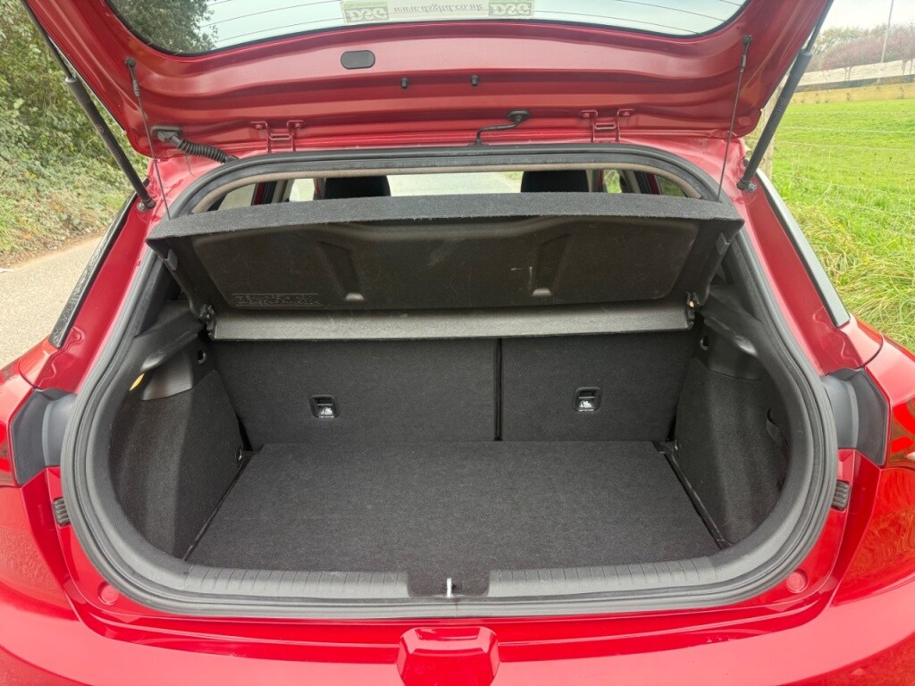 Used Hyundai i20 2015 for sale - 76287078: Photo 13