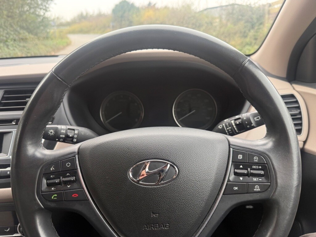 Used Hyundai i20 2015 for sale - 76287078: Photo 16