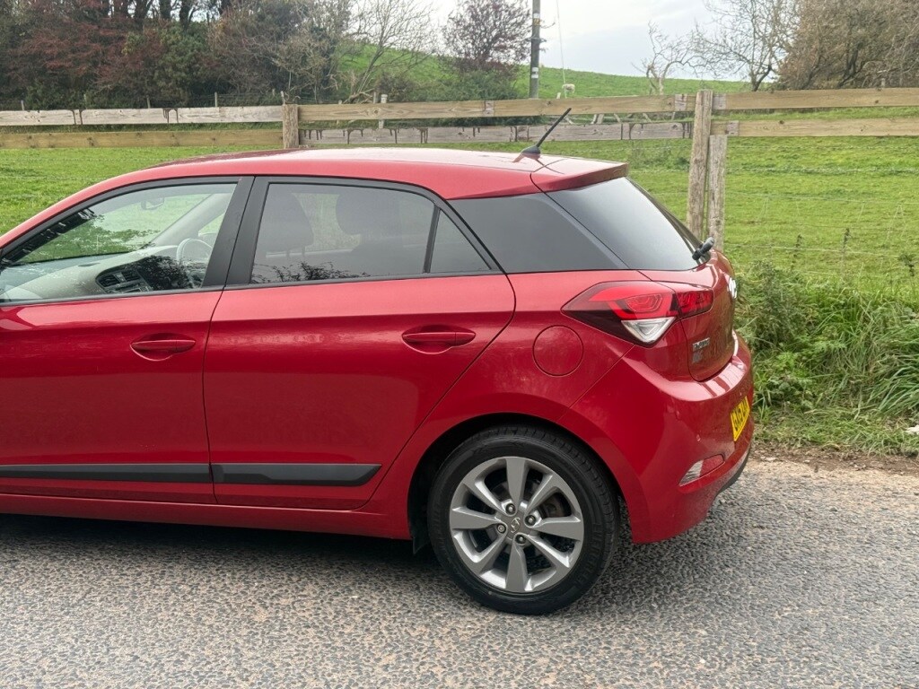 Used Hyundai i20 2015 for sale - 76287078: Photo 4
