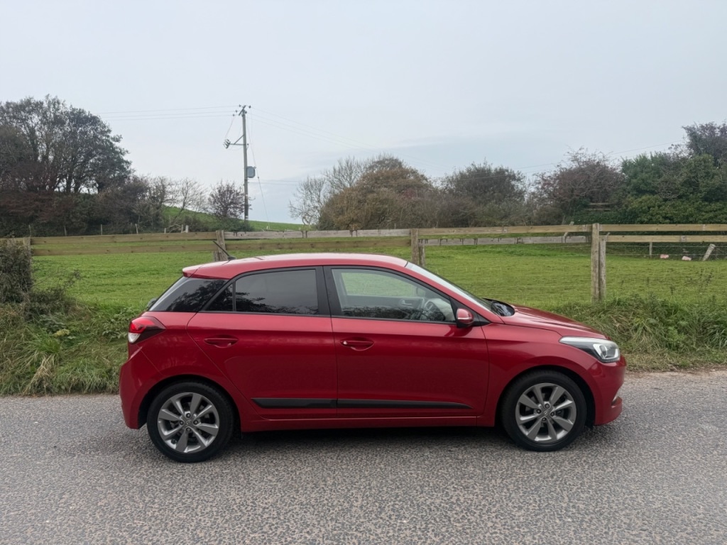 Used Hyundai i20 2015 for sale - 76287078: Photo 8