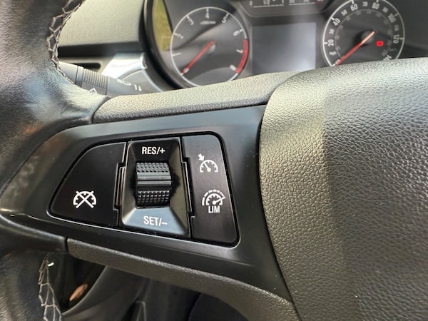 Used Vauxhall Corsa 2017 for sale - 76287085: Photo 19