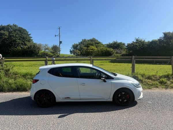 Used Renault Clio 2015 for sale - 75228223: Photo 8