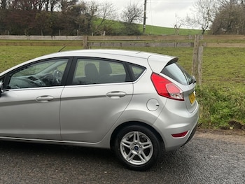Used Ford Fiesta 2013 for sale - 76693177: Photo