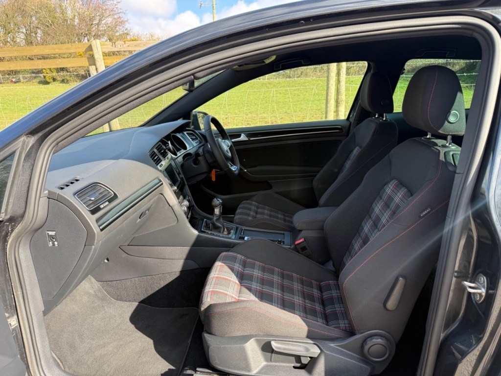 Used Volkswagen Golf 2016 for sale - 77871815: Photo 13