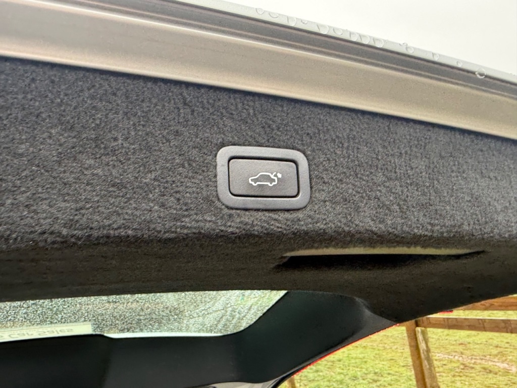 Used Volvo V70 2009 for sale - 77662333: Photo 14