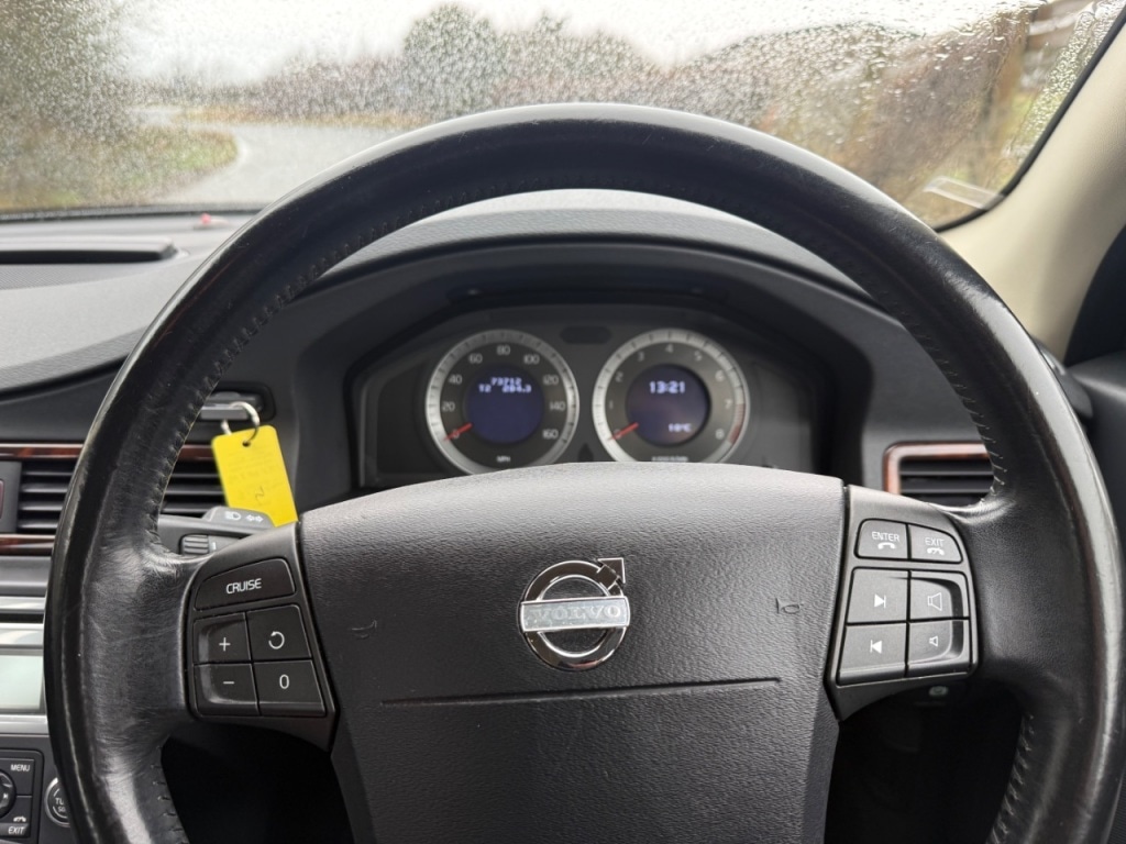 Used Volvo V70 2009 for sale - 77662333: Photo 20