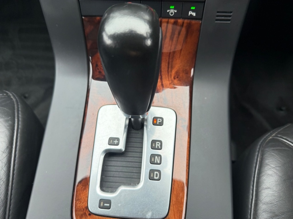 Used Volvo V70 2009 for sale - 77662333: Photo 22