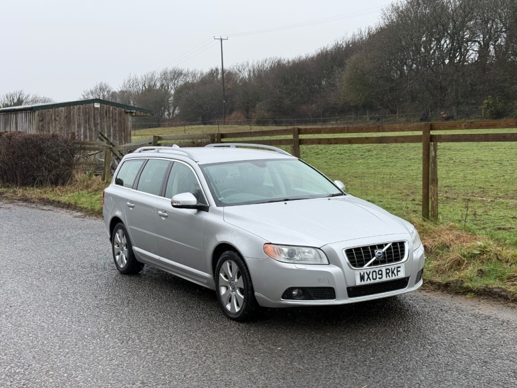 Used Volvo V70 2009 for sale - 77662333: Photo 6