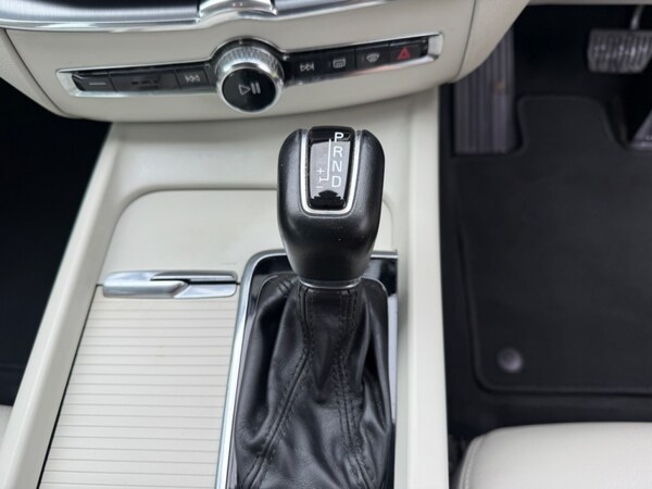 Used Volvo XC60 2018 for sale - 76101297: Photo 29