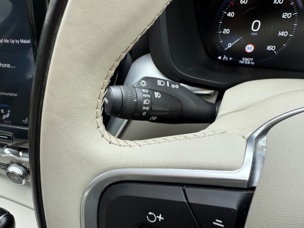 Used Volvo XC60 2018 for sale - 76101297: Photo 32