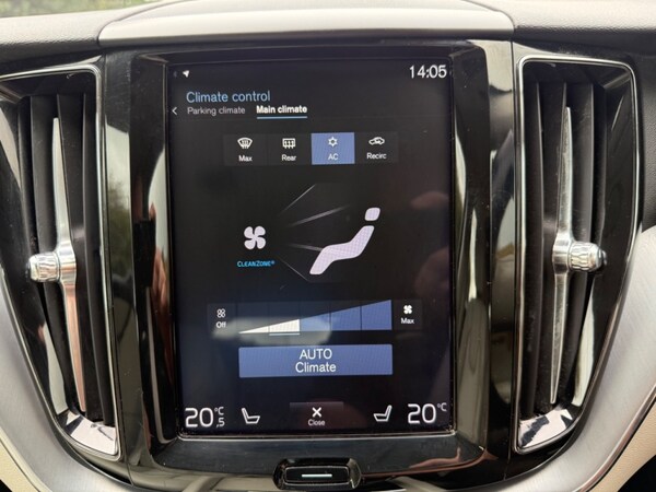 Used Volvo XC60 2018 for sale - 76101297: Photo 33