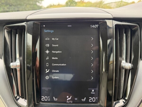 Used Volvo XC60 2018 for sale - 76101297: Photo 39