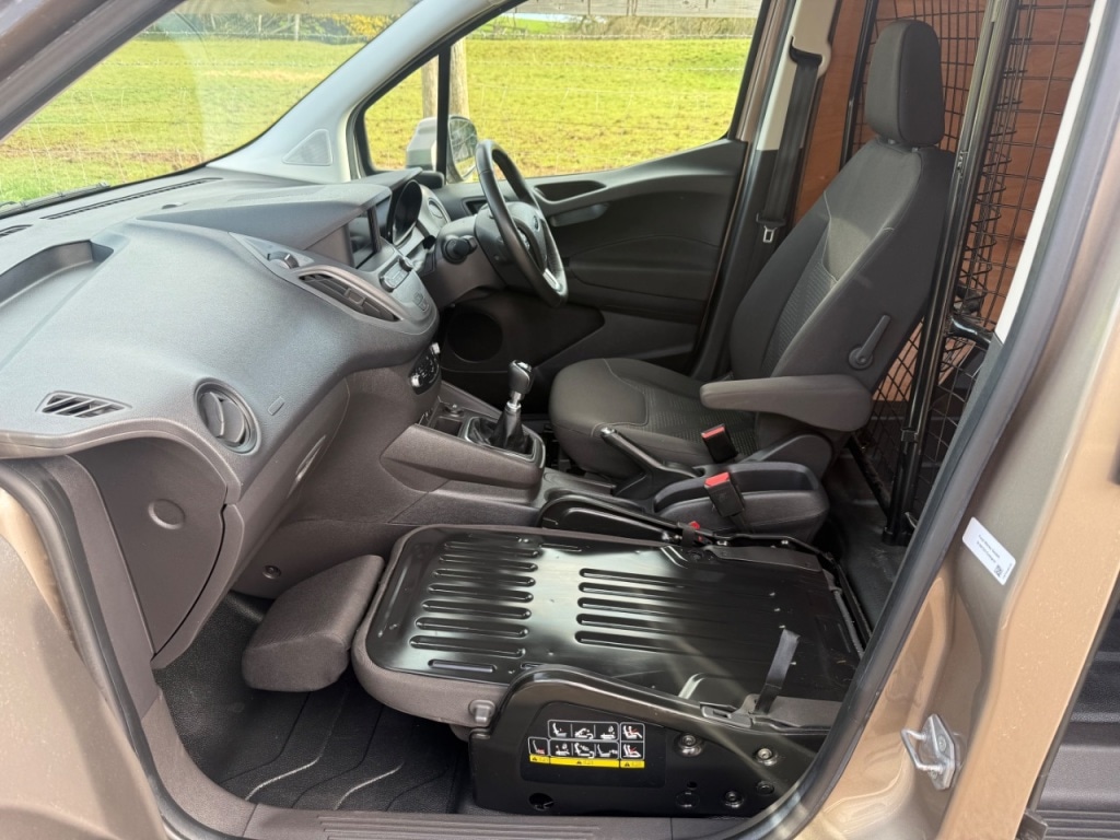 Used Ford Transit Courier 2022 for sale - 78025990: Photo 16