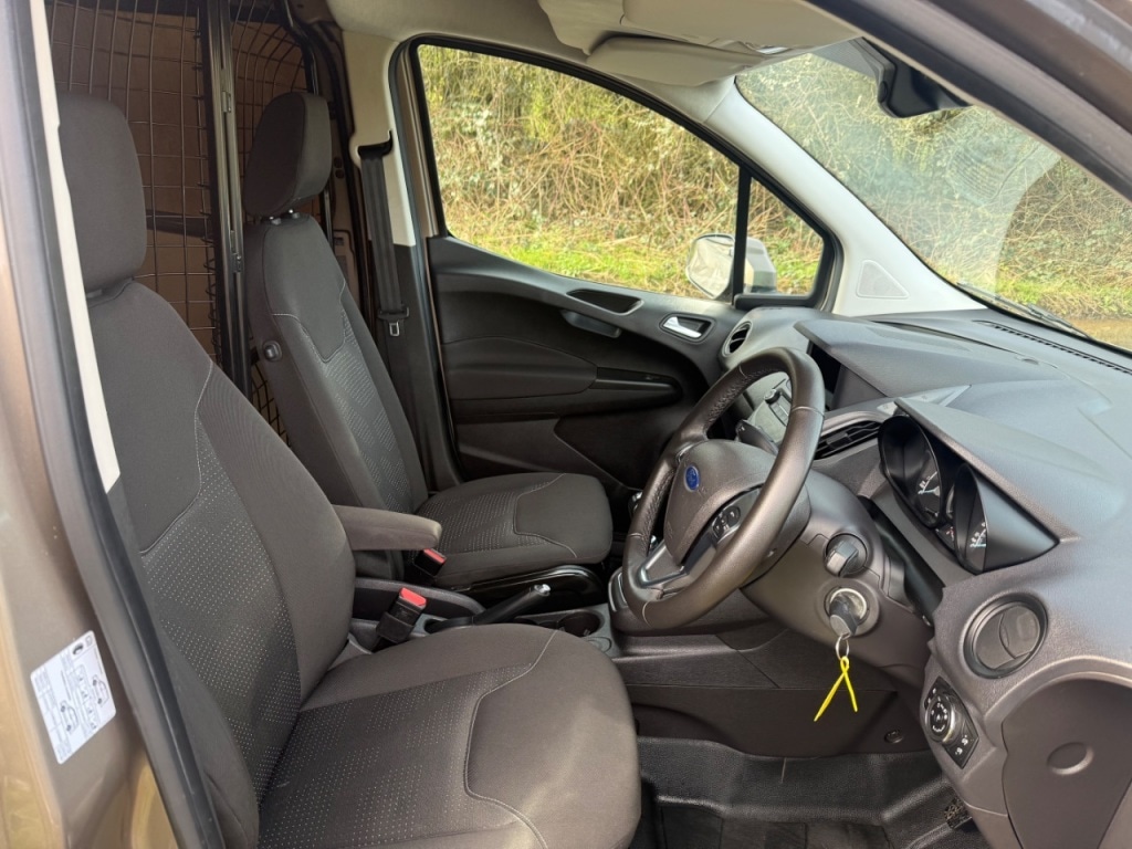 Used Ford Transit Courier 2022 for sale - 78025990: Photo 19