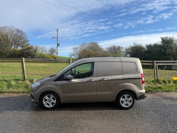 Used Ford Transit Courier 2022 for sale - 78025990: Photo