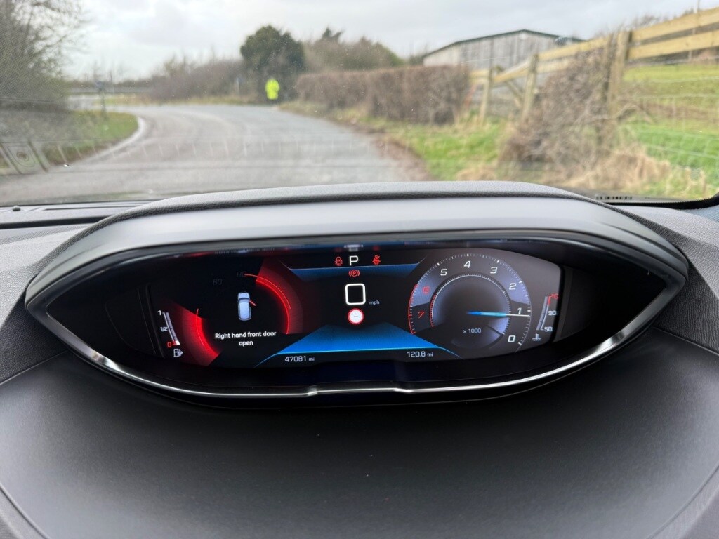 Used Peugeot 3008 2020 for sale - 77901387: Photo 26