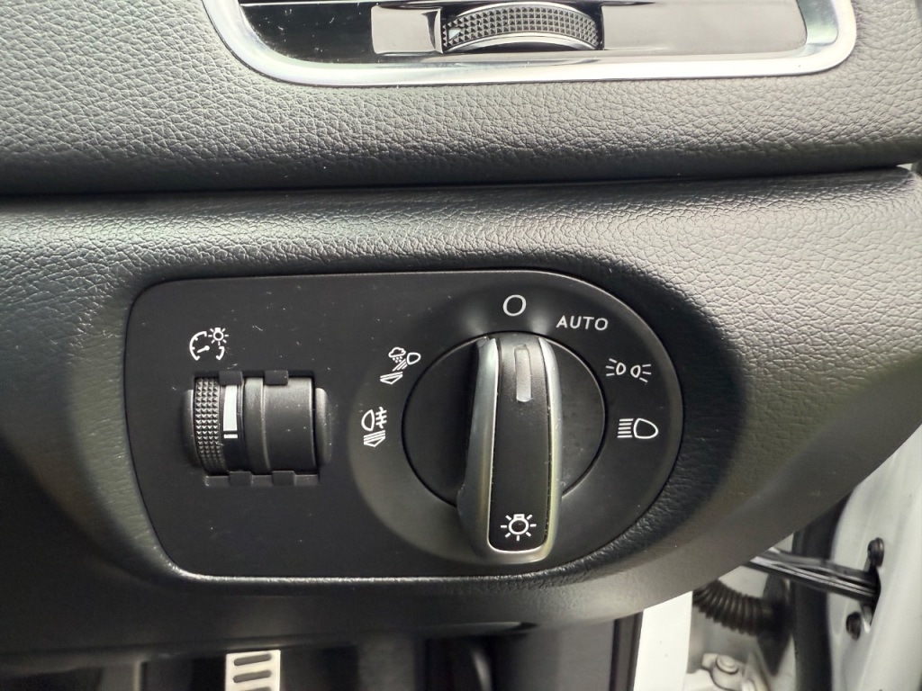 Used Audi Q3 2017 for sale - 76064046: Photo 24