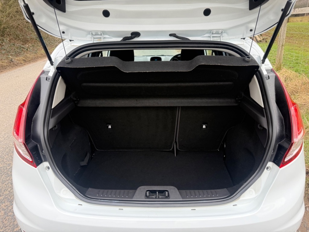 Used Ford Fiesta 2014 for sale - 77590203: Photo 13