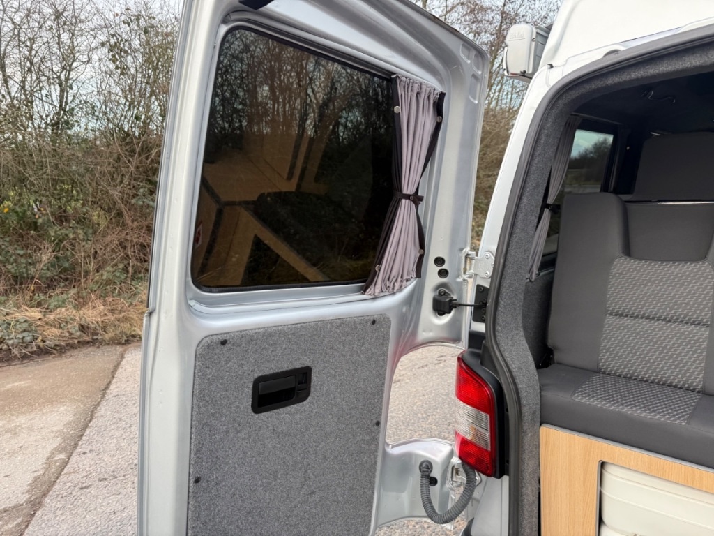 Used Volkswagen Transporter 2015 for sale - 77048553: Photo 14