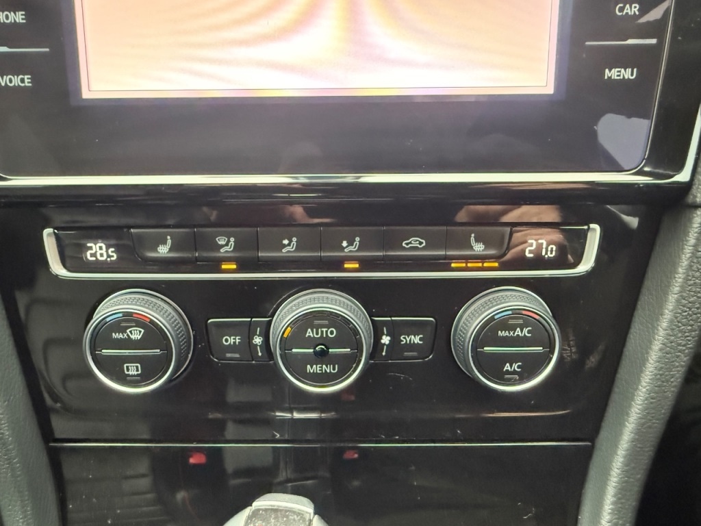 Used Volkswagen Golf 2019 for sale - 76222958: Photo 32