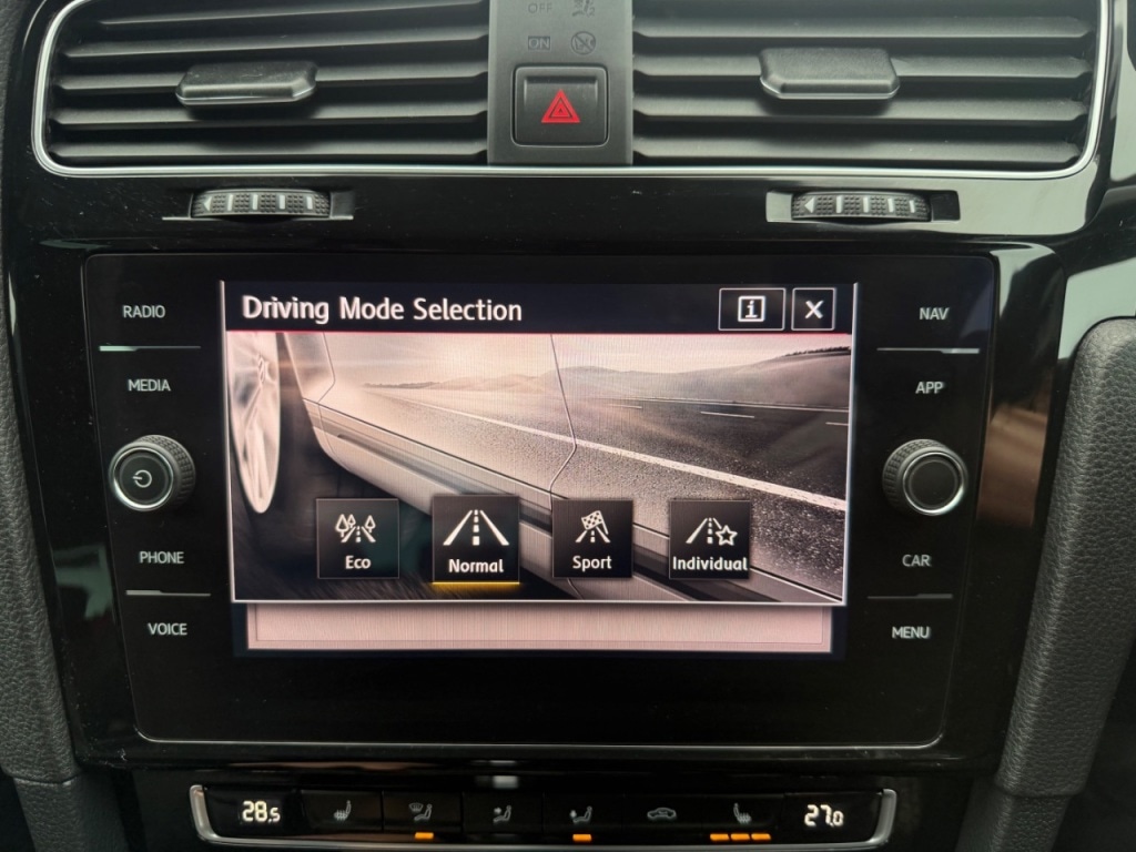 Used Volkswagen Golf 2019 for sale - 76222958: Photo 33