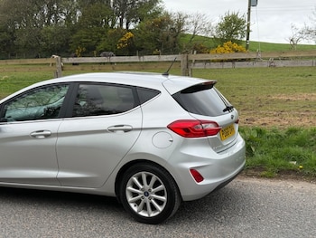 Used Ford Fiesta 2018 for sale - 78267050: Photo
