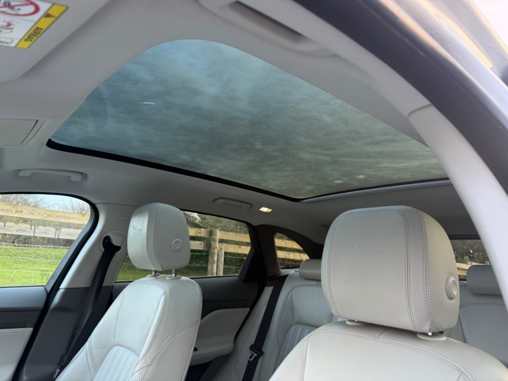 Used Jaguar F-Pace 2017 for sale - 77100780: Photo 16