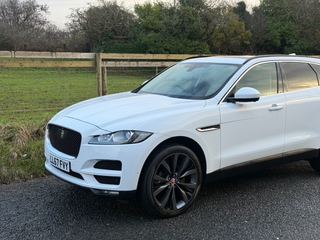 Used Jaguar F-Pace 2017 for sale - 77100780: Photo 2