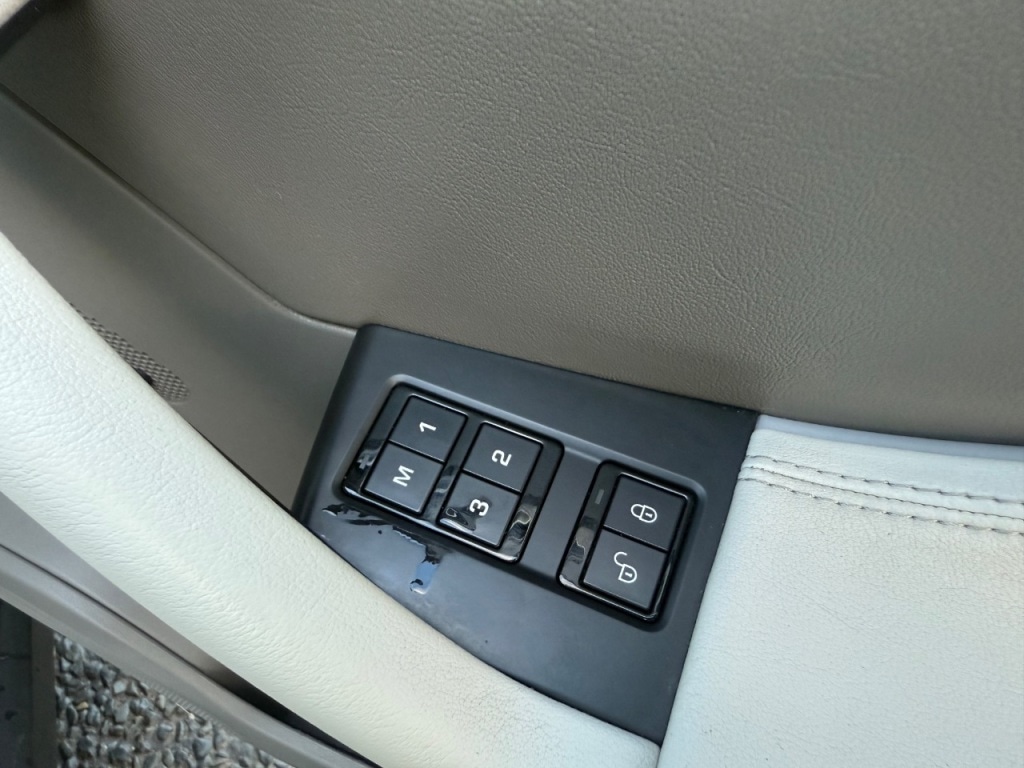 Used Jaguar F-Pace 2017 for sale - 77100780: Photo 21