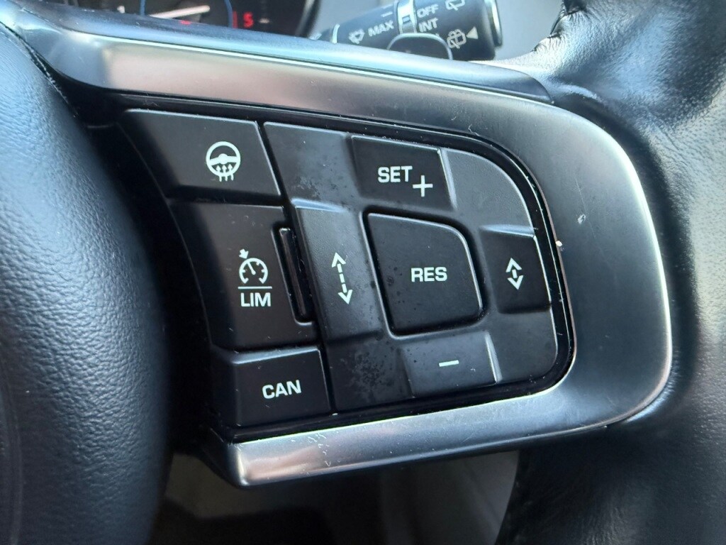 Used Jaguar F-Pace 2017 for sale - 77100780: Photo 24