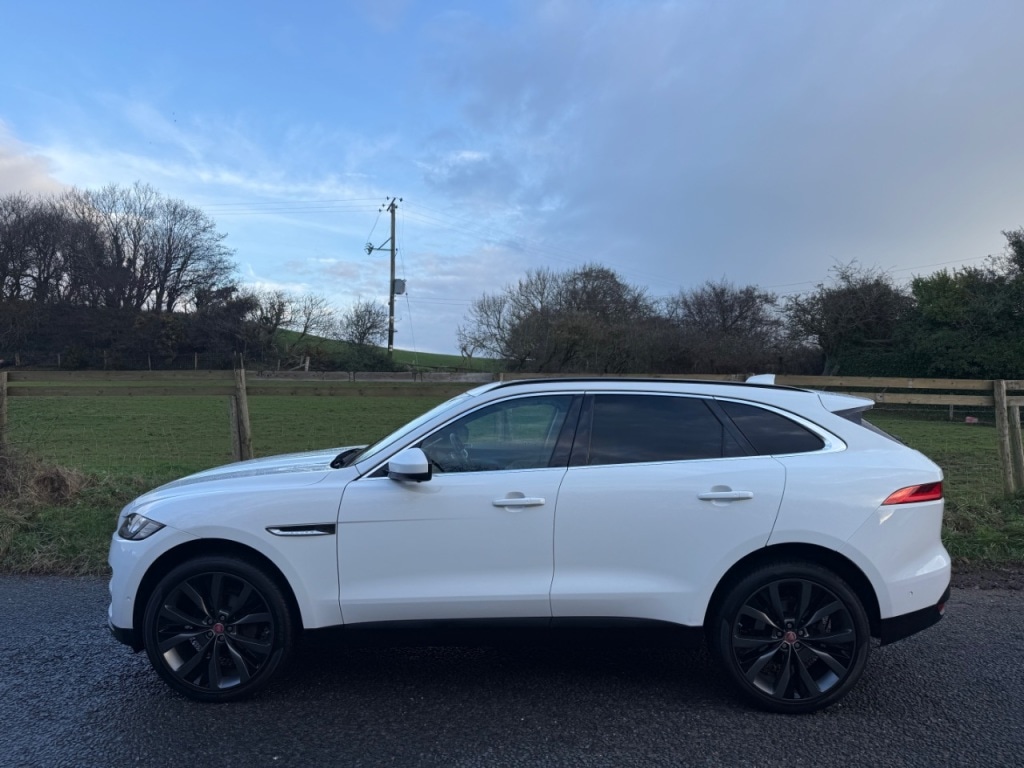 Used Jaguar F-Pace 2017 for sale - 77100780: Photo 3