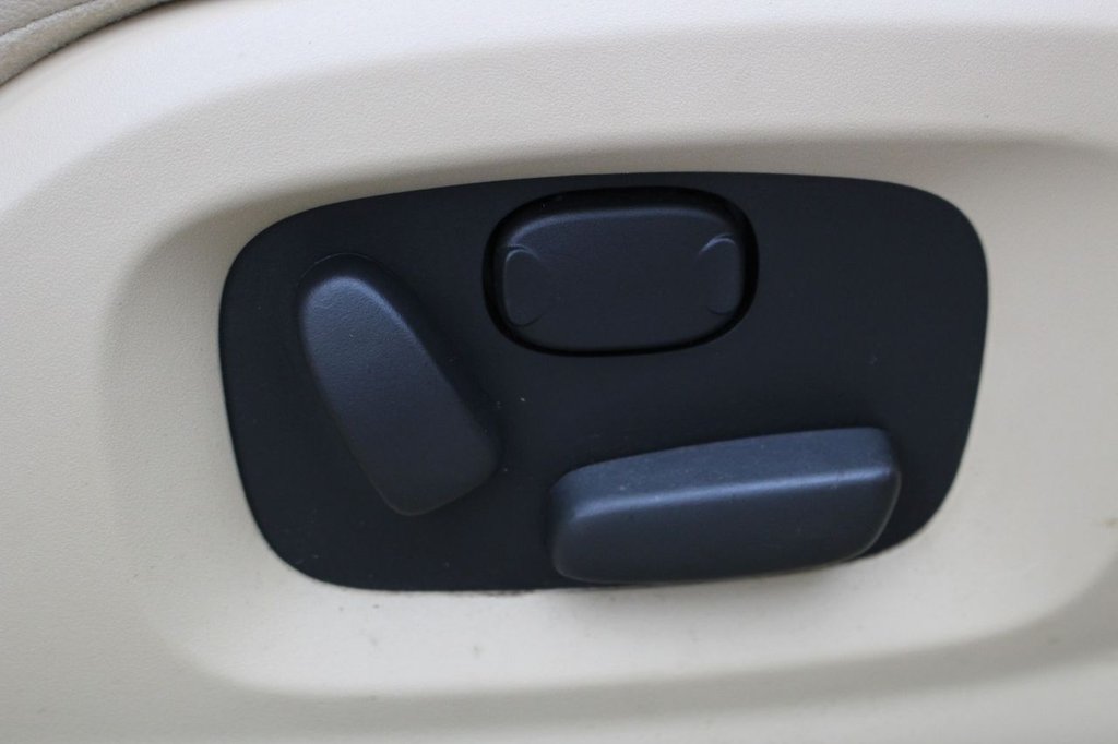 Used Jaguar XF 2014 for sale - 76618031: Photo 10