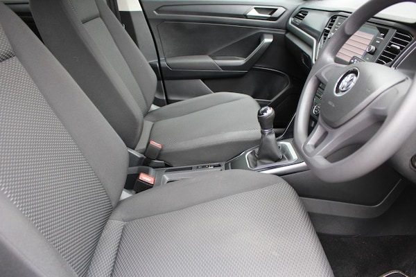 Used Volkswagen T-Roc 2019 for sale - 76203450: Photo 11