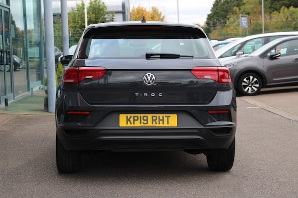 Used Volkswagen T-Roc 2019 for sale - 76203450: Photo 6