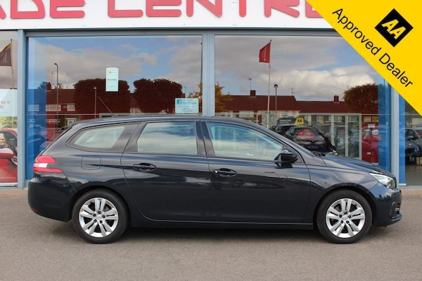 Used Peugeot 308 SW 2018 for sale - 74795594: Photo 2