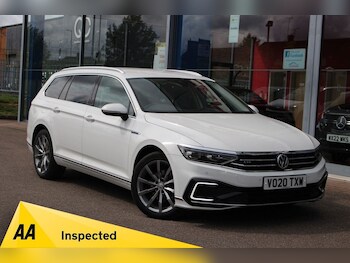 Used Volkswagen Passat 2020 for sale - 75876060: Photo