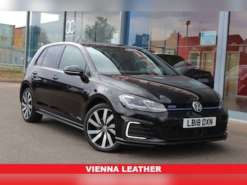 Used Volkswagen Golf 2018 for sale - 79323232: Photo