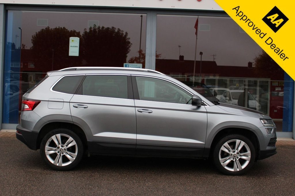 Used Skoda Karoq 2019 for sale - 76236125: Photo 2