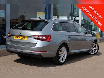 Used Skoda Superb 2017 for sale - 78597589: Photo