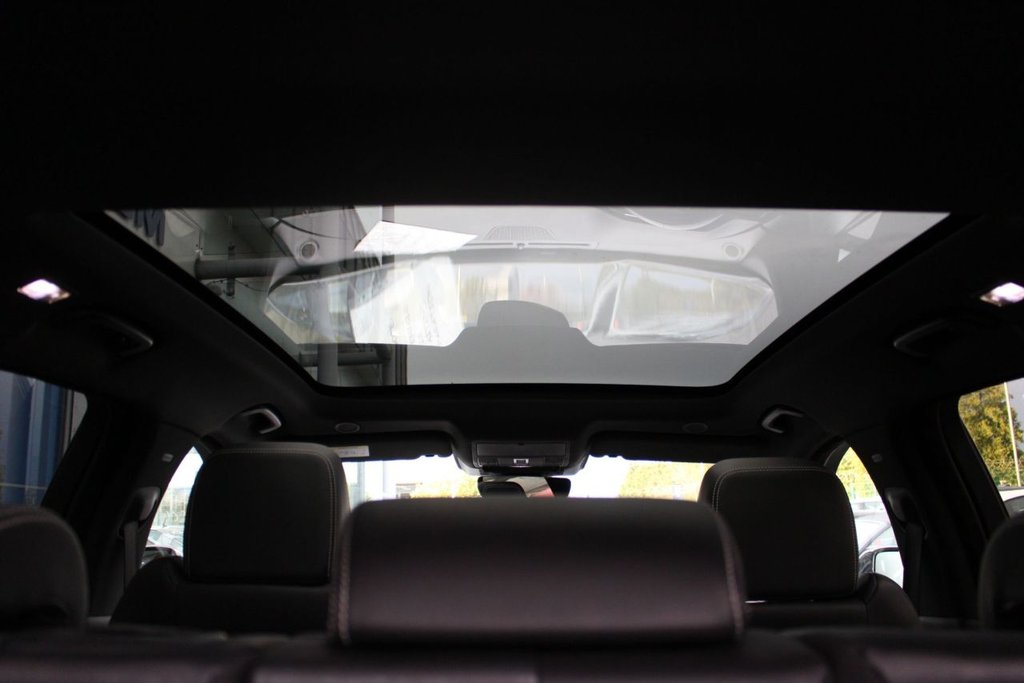 Used Jaguar F-Pace 2021 for sale - 76520810: Photo 10