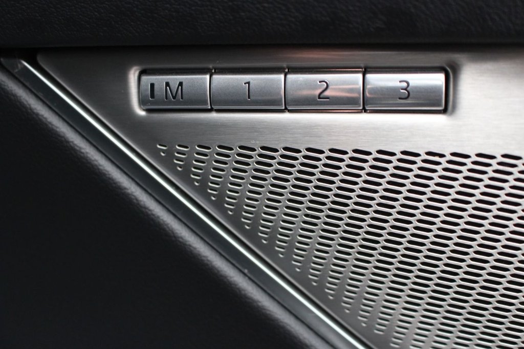 Used Jaguar F-Pace 2021 for sale - 76520810: Photo 15