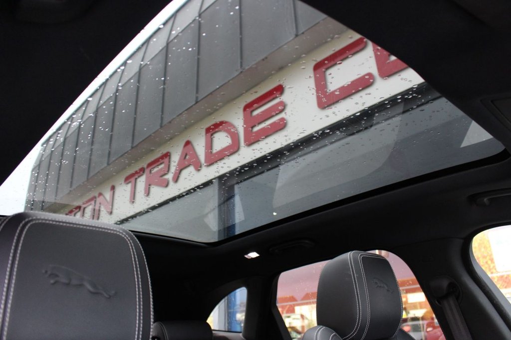 Used Jaguar F-Pace 2021 for sale - 76520810: Photo 3