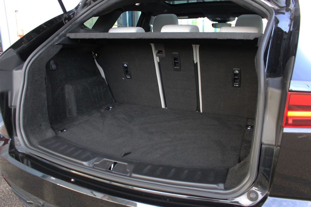 Used Jaguar E-Pace 2021 for sale - 77139387: Photo 8