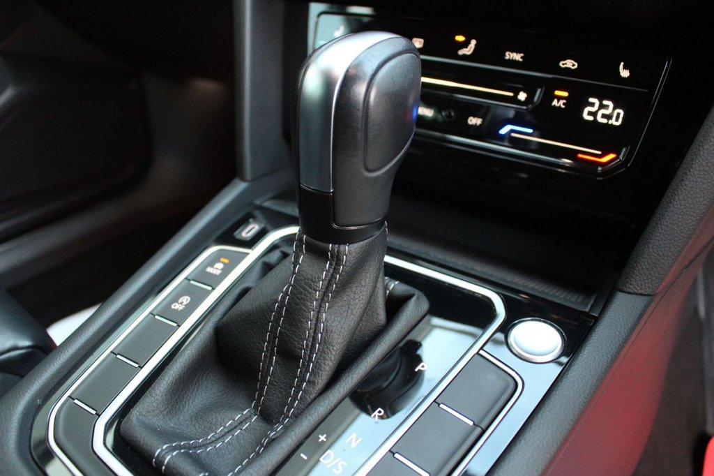 Used Volkswagen Passat 2021 for sale - 76784204: Photo 14