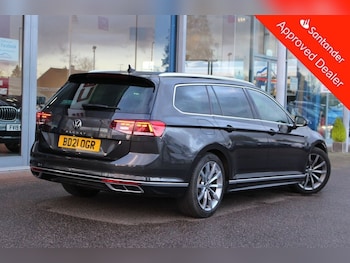 Used Volkswagen Passat 2021 for sale - 76784204: Photo
