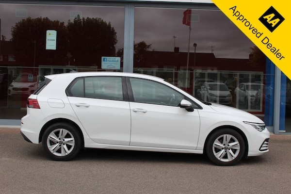 Used Volkswagen Golf 2021 for sale - 75642125: Photo 2