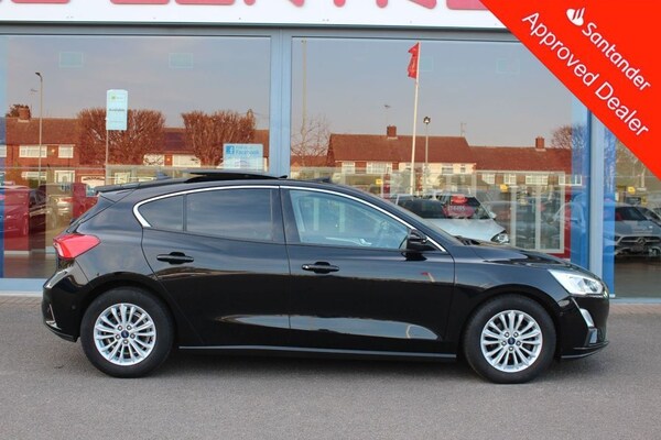 Used Ford Focus 2018 for sale - 74306526: Photo 4