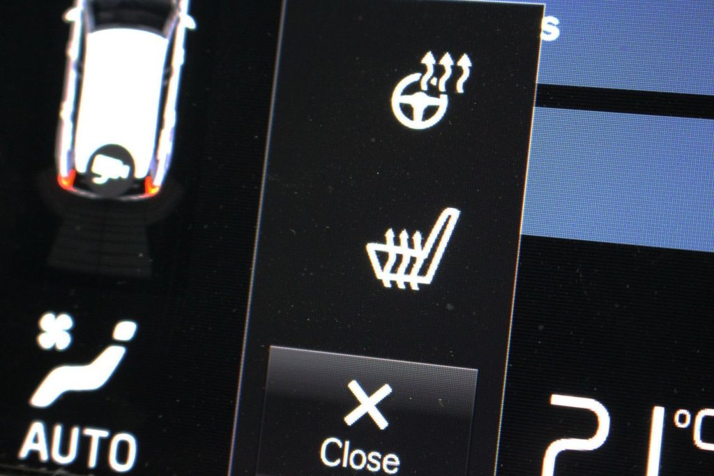 Used Volvo XC60 2018 for sale - 78212930: Photo 16